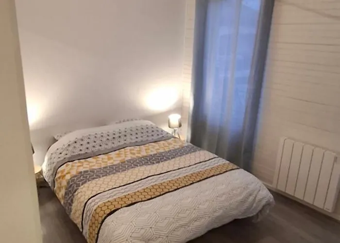 Maison Au Calme Avec Terrasse, Climatise Дом отдыха *